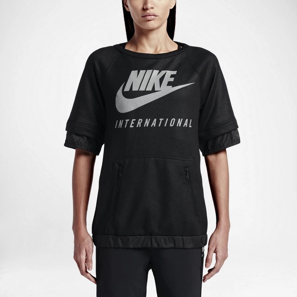 NIKE INTERNATIONAL SS TOP UNIQUE (L)